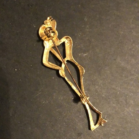 Red hat lady’s gold tone signature brooch pin - Picture 4 of 5